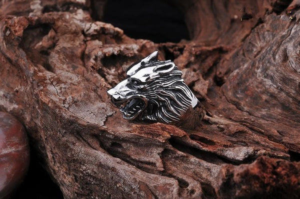 Men's Lone Wolf Ring